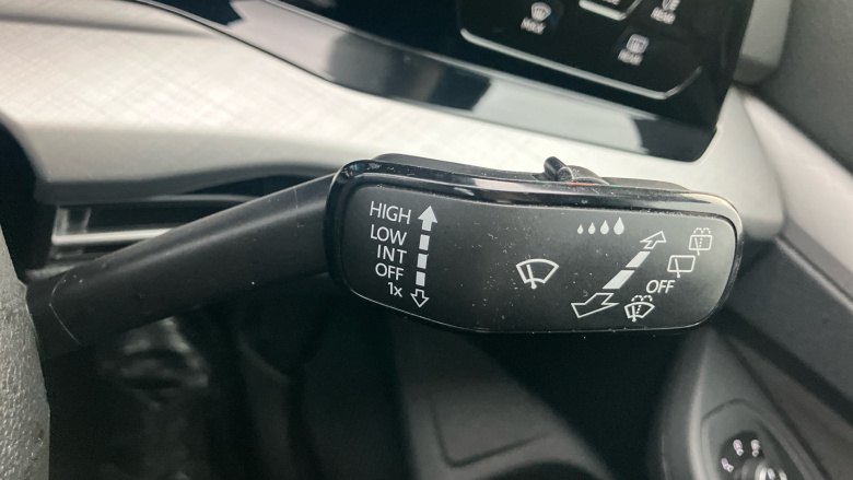 Volkswagen Golf 1.5 TSI 150 Life 5dr Petrol Hatchback